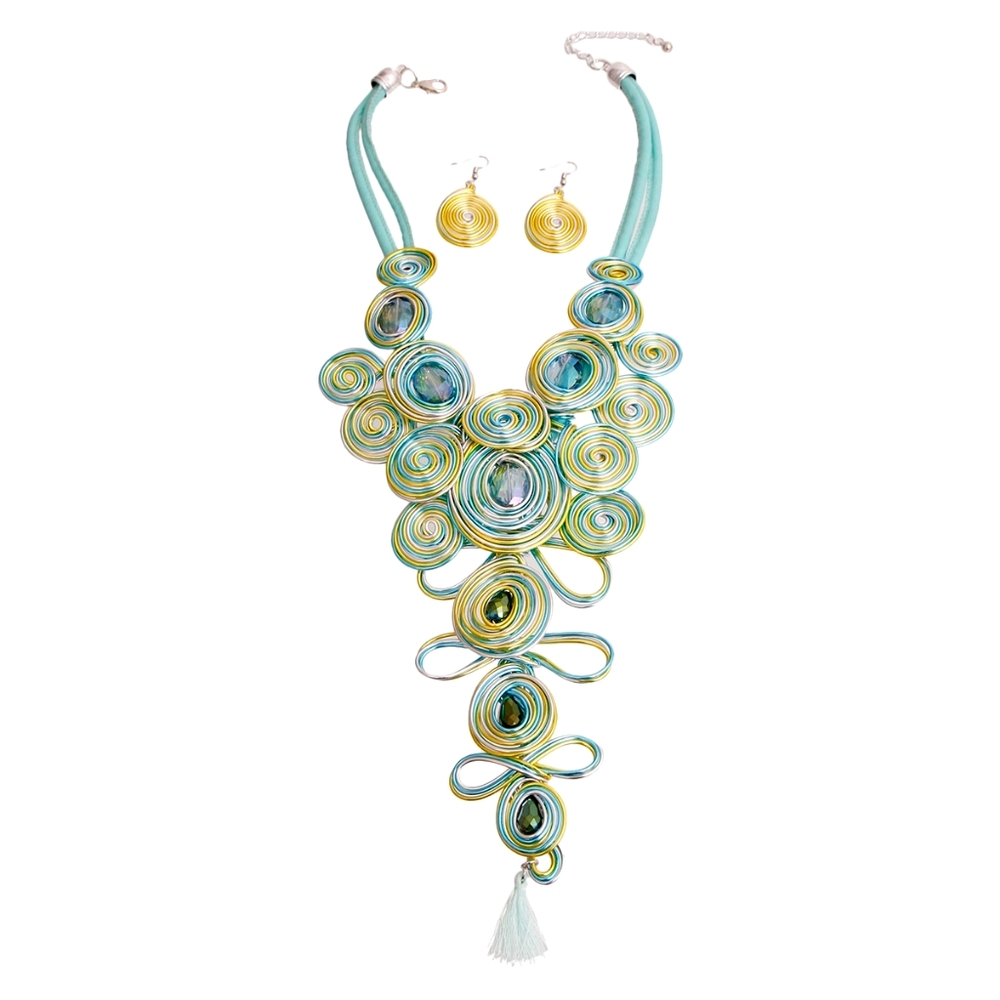 Beautiful Bib Wire necklace set